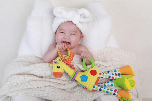 南通宝宝头上有白色的小点 南通宝宝头上有白色的小点